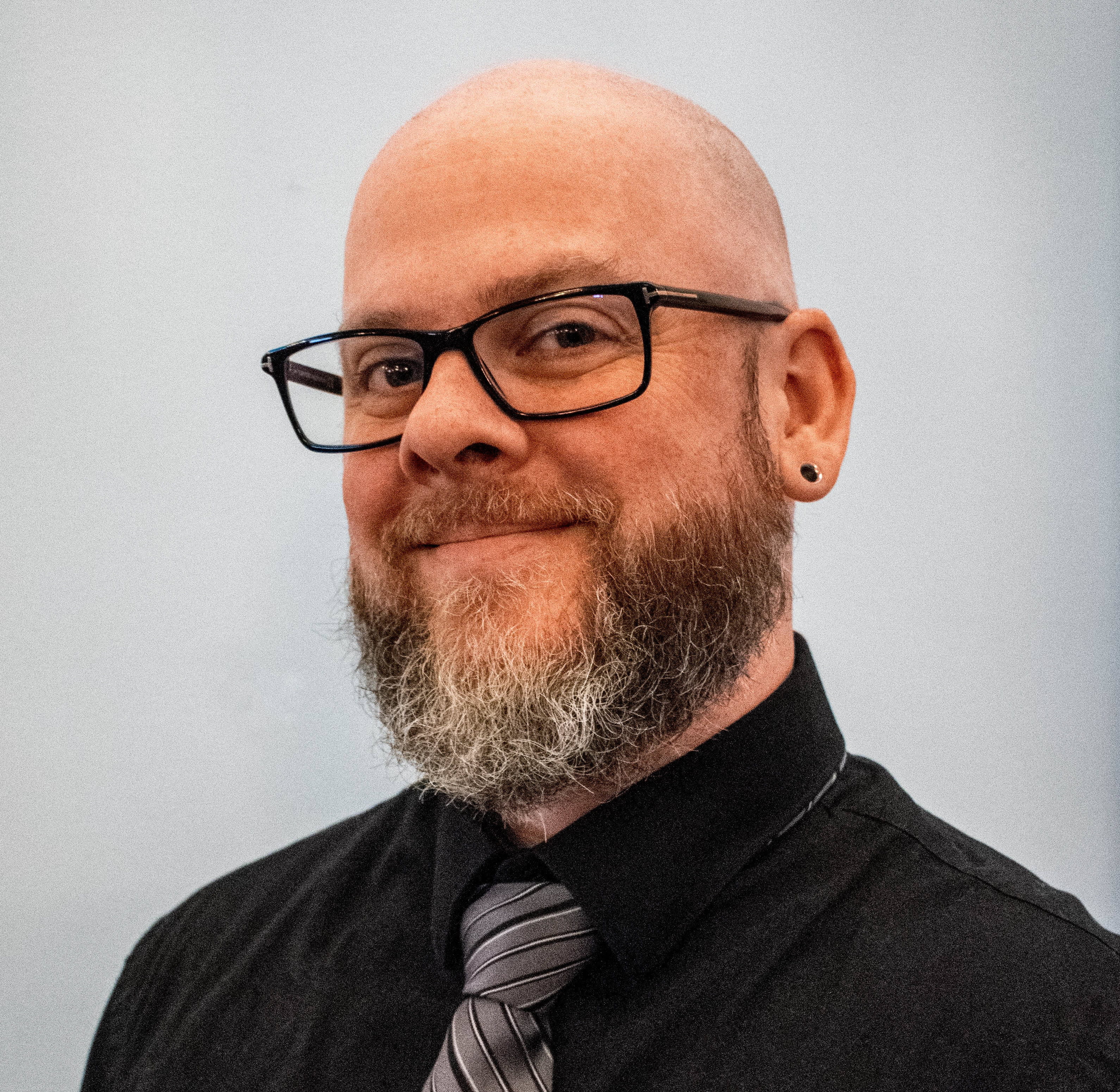 Headshot: Christopher Bryant